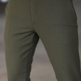 Pantalon Fuselé Coupe Ajustée Moderne