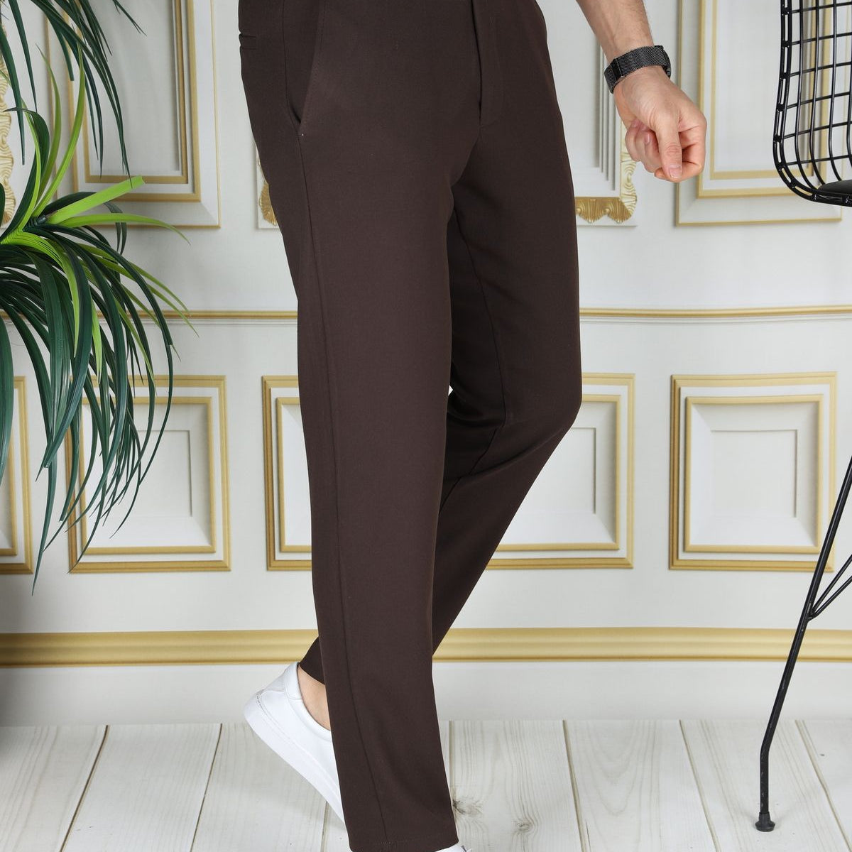 Pantalon Ajusté Coupe Fuselée Moderne