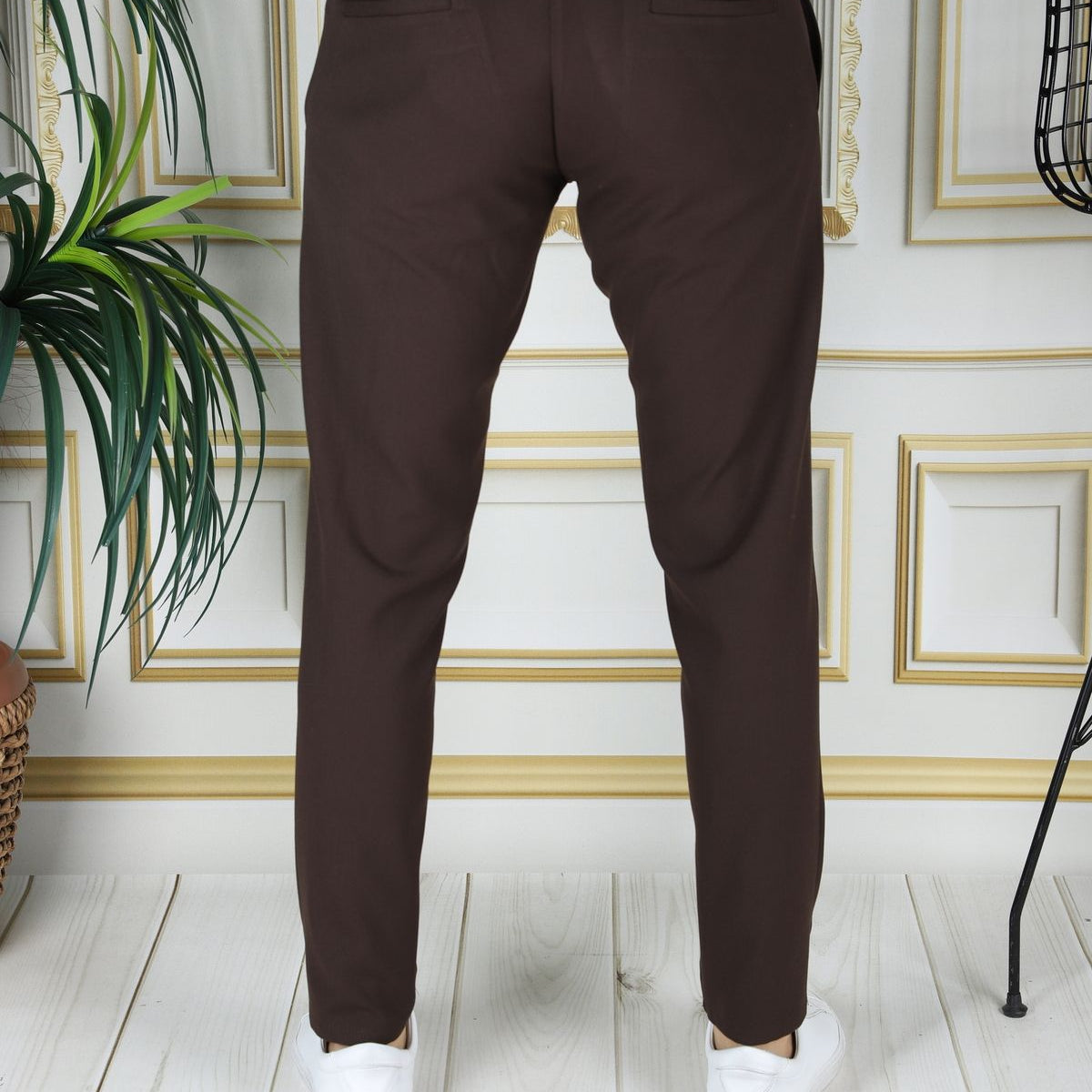 Pantalon Ajusté Coupe Fuselée Moderne