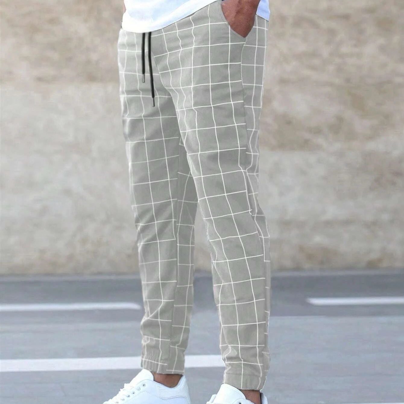 Pantalon à Carreaux Coupe Fuselée