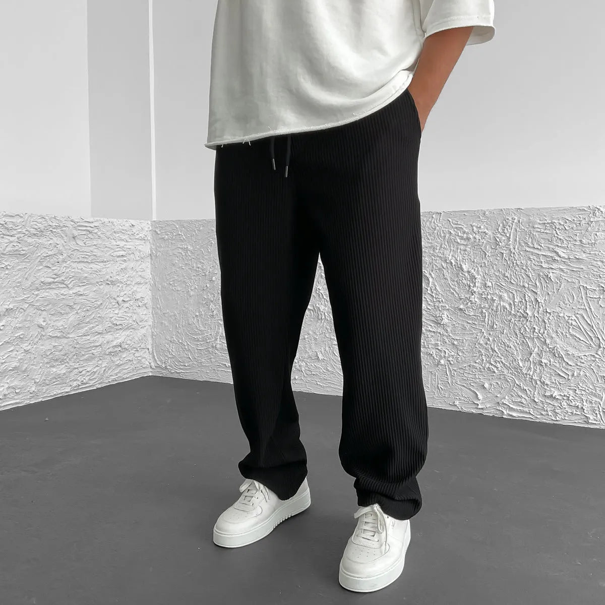 Pantalon Texturé à Rayures Verticales Coupe Ample