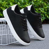 Baskets homme perforées en simili cuir mat